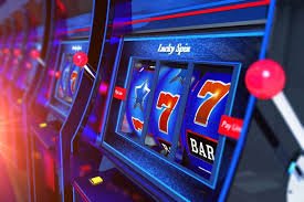 Sports betting section showing basketball and football odds on 17 win